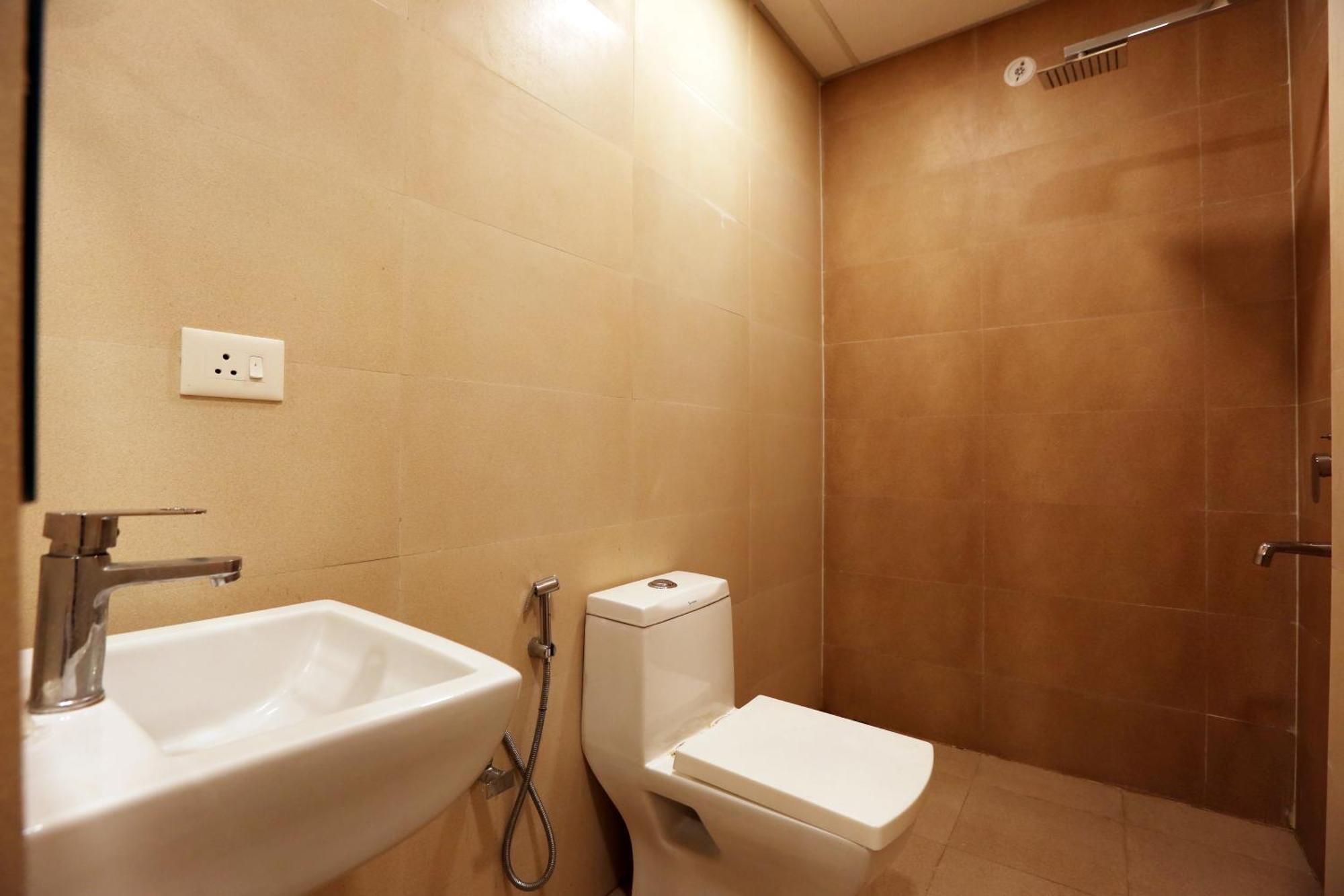 Bed & Breakfast Sky Wood At Airport New Delhi